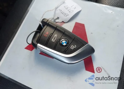 2018 BMW X1 xDrive28I из США, поврежденный, VIN WBXHT3C3XJ5L30737